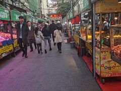 -正宁路小吃夜市