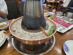 -楼外楼大刀肉传统火锅居(博学路店)