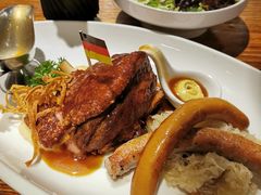 -1886德国汽车餐厅(外滩十六铺码头店)