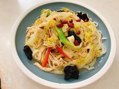 椒麻鸡配面-董小西的凉皮和椒麻鸡(三元桥店)