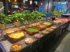 -牛里牛气· 榴莲海鲜鲜牛肉自助火锅·烤肉(横岗店)