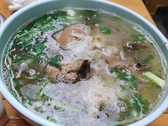 -全家福米线