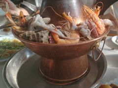 -一口猪海鲜浑锅·东北家常菜