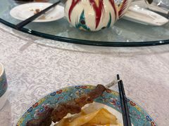 -汗腾格里·风味餐厅(新疆驻京办店)