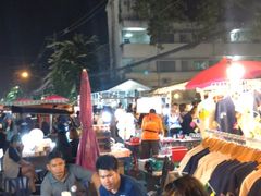 -周日夜市