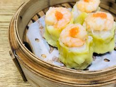 明虾蟹籽烧卖-赏点粤式点心(广州塔店)