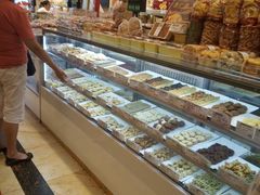 面包甜点陈列柜-泰康食品(南京东路店)