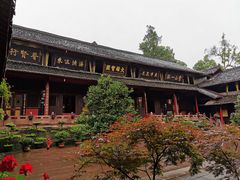 -峨眉山报国寺