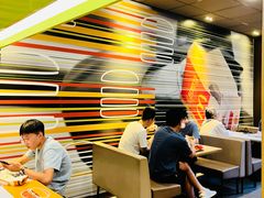 -麦当劳(杭州西湖银泰百货店)