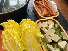 -盡膳口福跷脚牛肉火锅(晶耀前滩店)