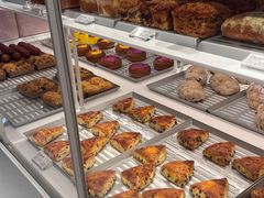 -好利来(上海长宁龙之梦店)