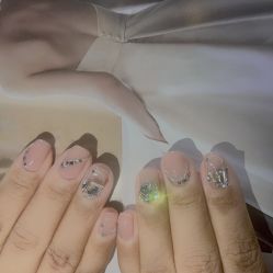 -Nail Me美甲美睫