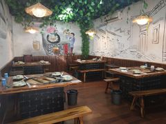 大堂-三里屯土灶炖公鸡地锅鸡(江东店)