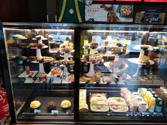 面包甜点陈列柜-星巴克(成都龙湖三千集店)