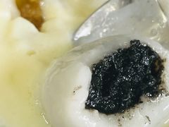 双皮奶黑芝麻汤圆-阿三麻蓉汤圆(顺光大厦店)