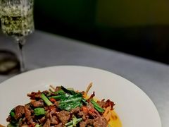 芜茜菜摔打鲜牛肉-桂满陇·海市蜃楼·黑金(国金店)