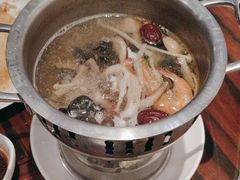 -君来湖滨饭店·玫瑰园