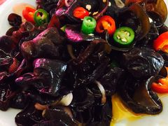 -鸿一饭店(隐秀路店)