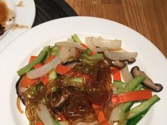 -萨拉伯尔水源素问店·韩国宫廷料理(人民路店)