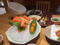 -花和海鲜自助(梅江店)