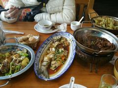 -乌镇那一年小院主题餐厅(甘泉西路店)