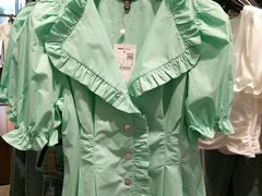 -URBAN REVIVO(上海中庚漫游城店)