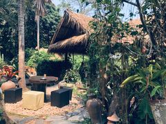 -乌托邦酒吧和餐厅