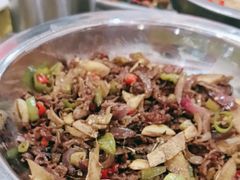 -湖南人家湘菜馆(镇江路店)