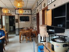 -老鼎万春卤菜(五代传承创始老店)