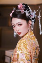 点击看大图 -艾拉·女王婚纱礼服馆