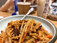 -西部马华清真兰州牛肉面·烧烤夜市(三里河店)