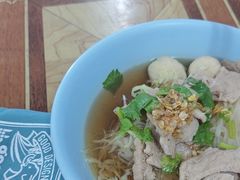 -瓦洛洛传统市场