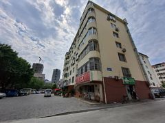 -三点小吃(山大店)