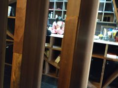 -钟书阁(松江泰晤士小镇店)