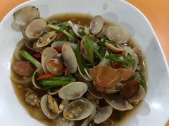 -班赞海鲜市场胖阿姨加工点