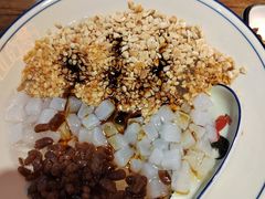 -滴水·湘逢(南汇大学城生活广场店)