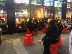 等位区-本色.小马哥烧烤(五一路总店)