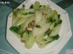 马友咸鱼粒炒白菜-三辣馆