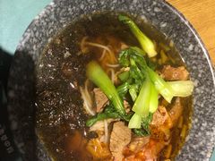 -八月美食小馆(银泰城总店)