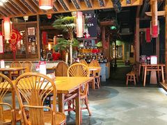 -野山舂·贵州现舂酸汤火锅(鸿通城店)