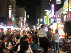 -六合夜市