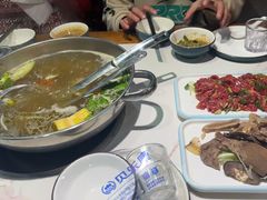-乡土黄·鲜牛肉火锅·小龙虾(兴业街店)