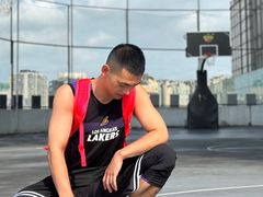 -迪卡侬(西华店)