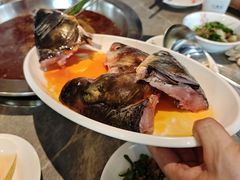 -忘情水鱼头·鲜鱼火锅(滨江中路店)