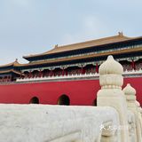 拍出人少的故宫照片
