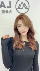 -朗峰专业美发沙龙