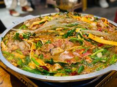 牛肉八带鱼饼土豪锅-京玉菲饭店(李村店)