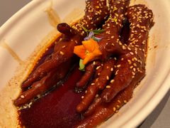 吮指鸡爪-桂满陇·手作小笼包&江南叫花鸡(中山公园店)