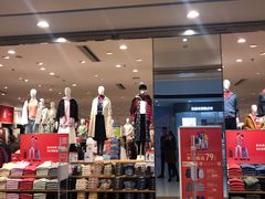 -优衣库(上海颛桥万达广场店)