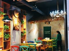 -小小河边鱼(天润城店)